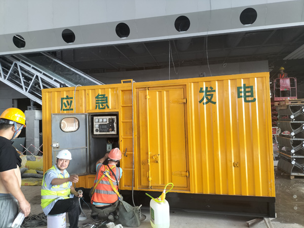 凯里怎样判断空气滤清器是否需要更换？